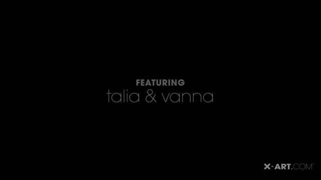 Села на лицо подруге - #1