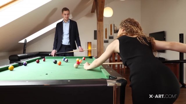 Трахнул любительницу бильярда - #1